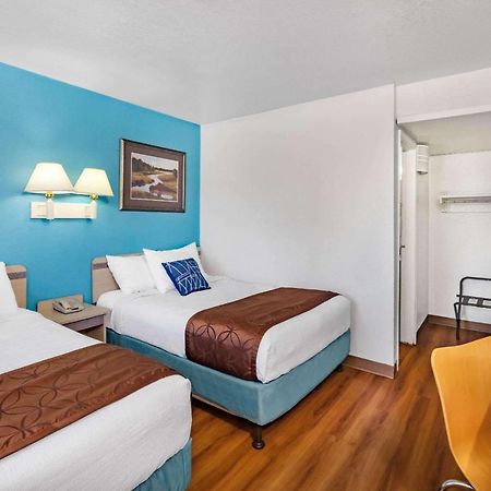 Travelodge By Wyndham Miles City Bagian luar foto